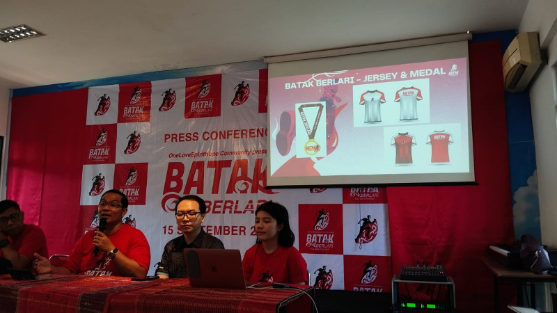 Press Confrencen Batak Berlari 2024, targetkan partisipasi dua ribu pelari. MI/Tri Subarkah